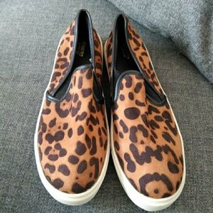 NWOT Mossimo Leopard Loafers